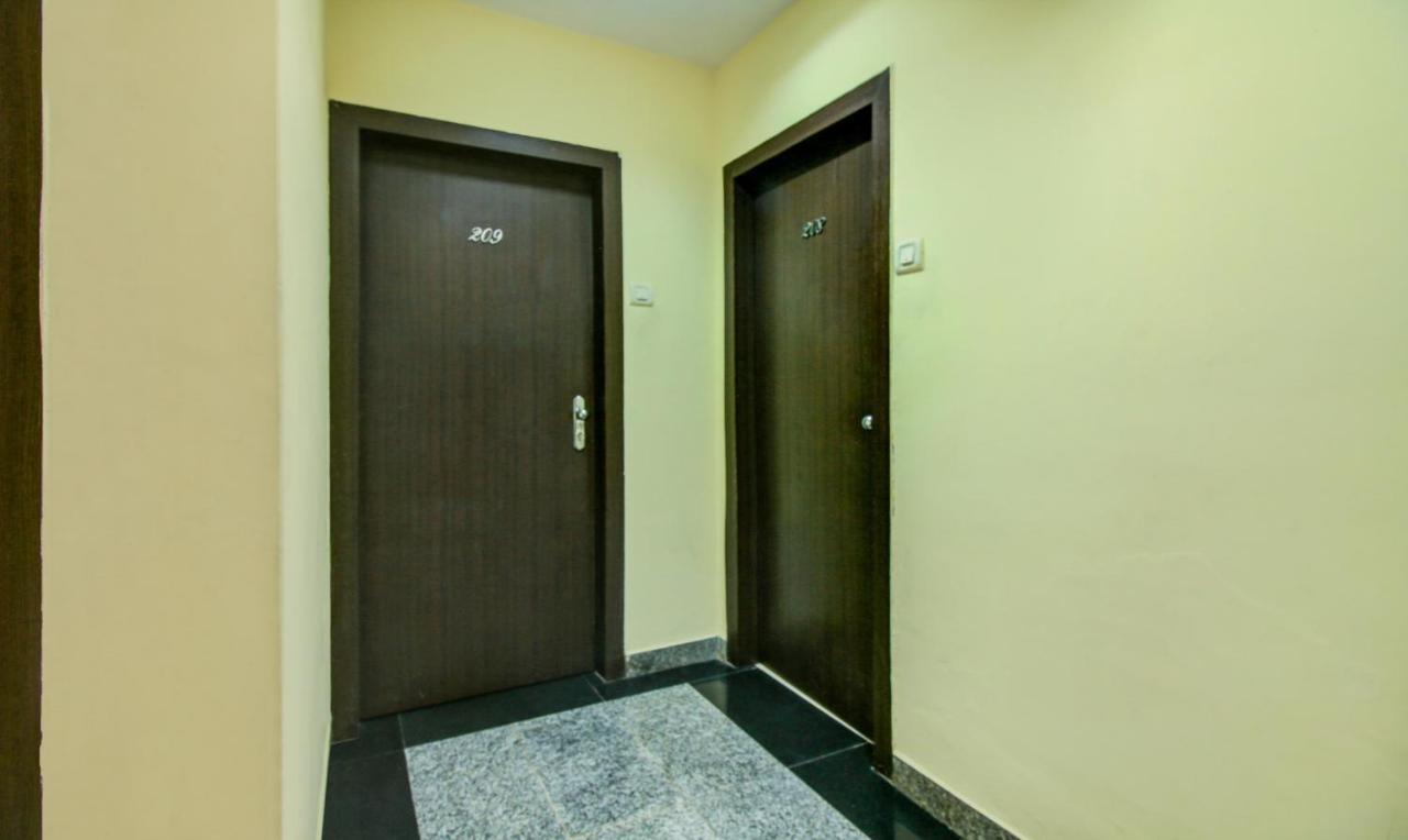 Hotel Kadamb Residency Mumbai  Buitenkant foto